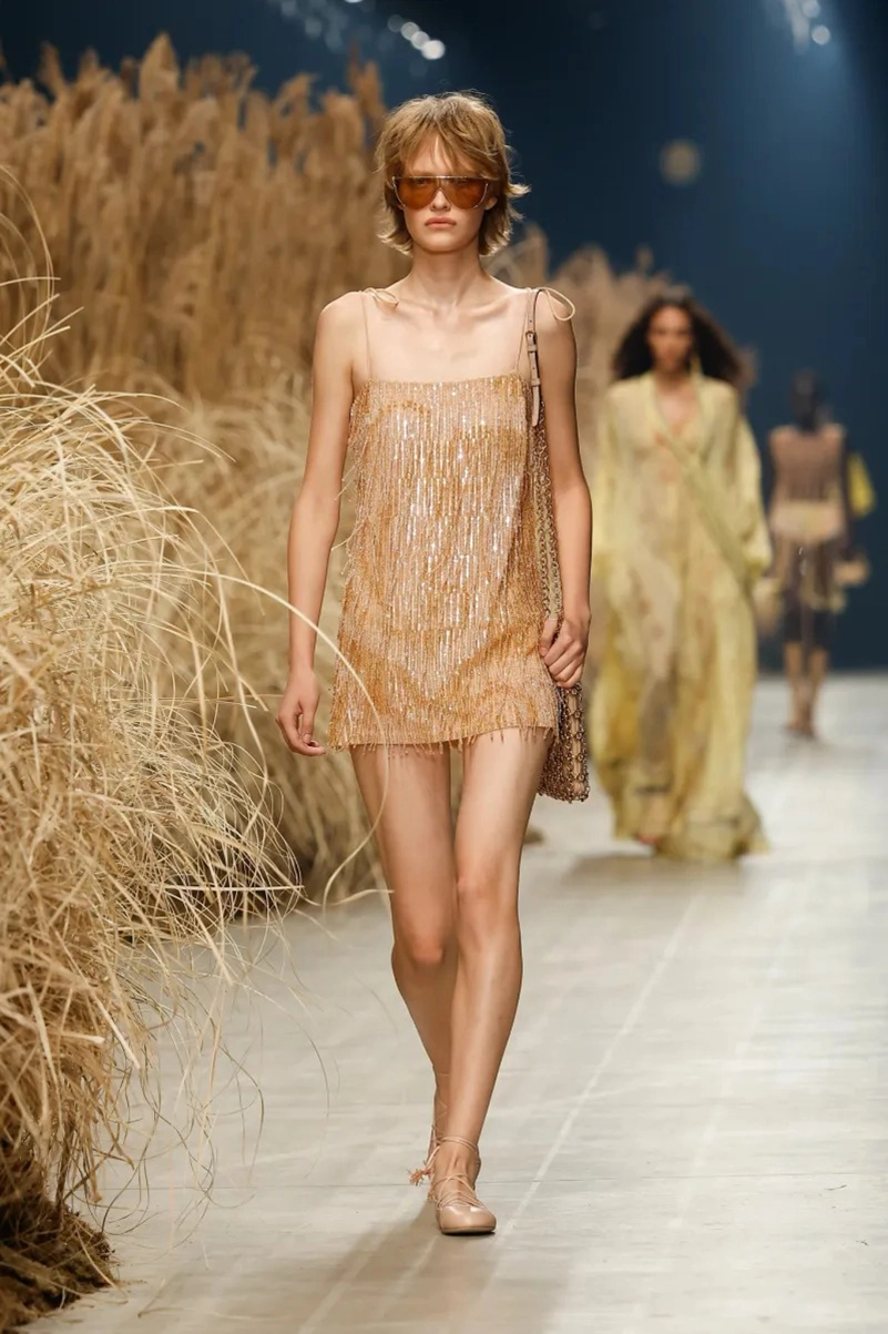 Etro Spring 2027 Gives Its Bohemian Staples A Lighter Touch
