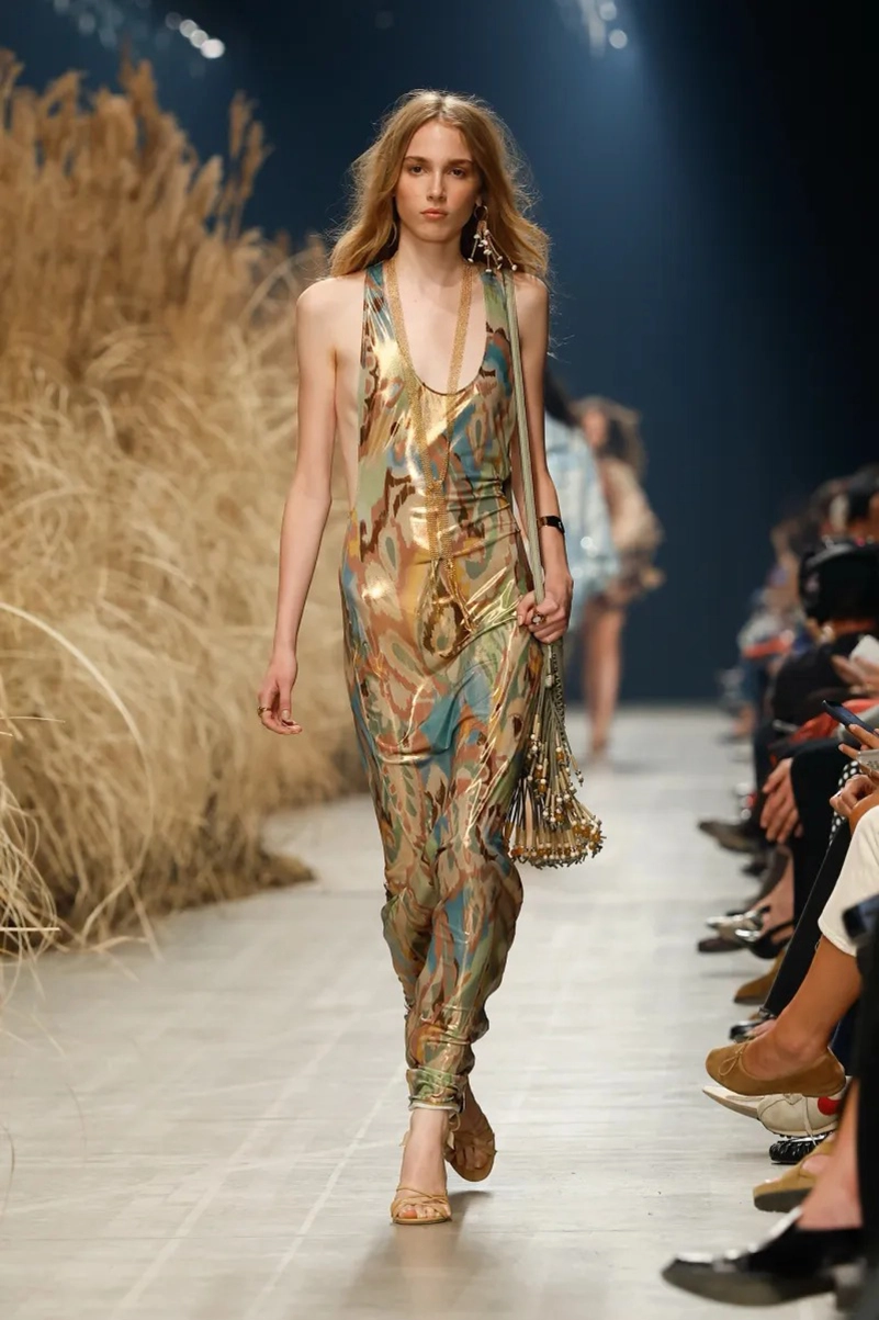 Etro Spring 2027 Gives Its Bohemian Staples A Lighter Touch