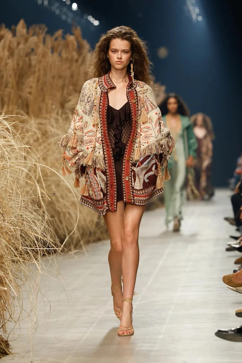Etro Spring 2027 Gives Its Bohemian Staples A Lighter Touch