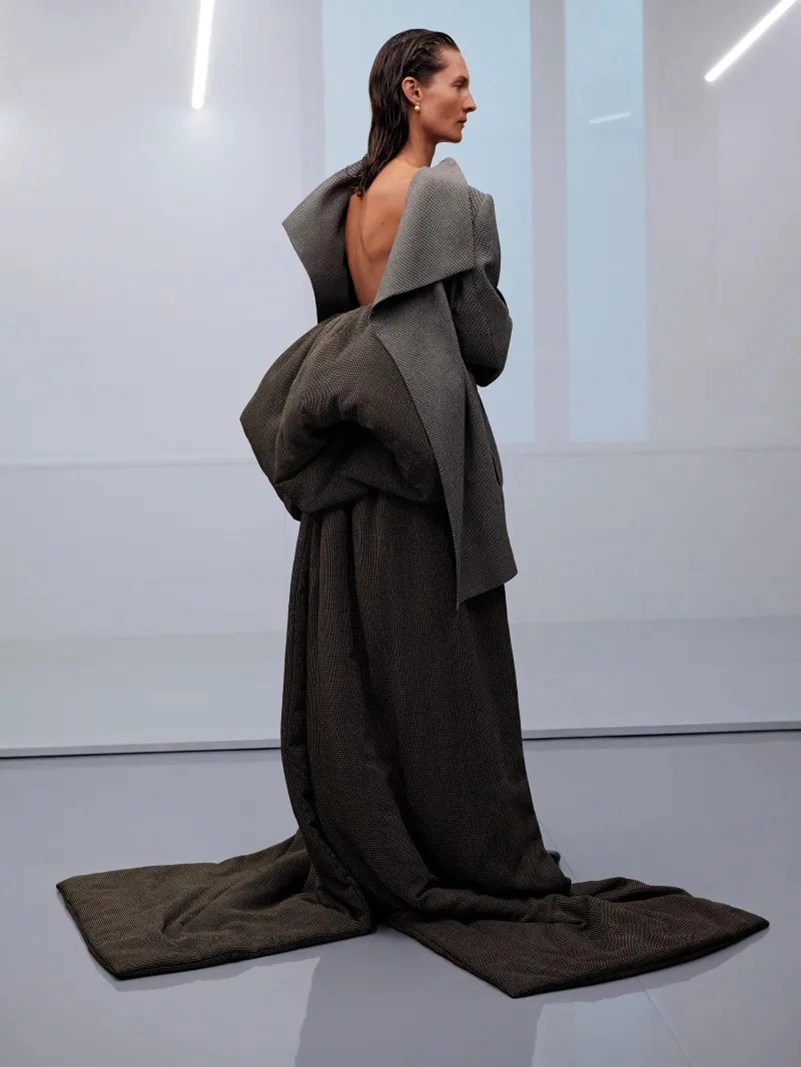 Phoebe Philo Spring 2027 Collection F Gives The Everyday Uniform A Progressive Streak