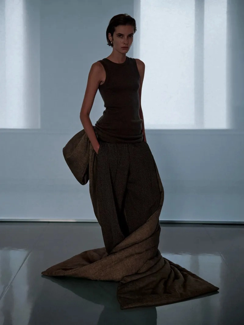 Phoebe Philo Spring 2027 Collection F Gives The Everyday Uniform A Progressive Streak