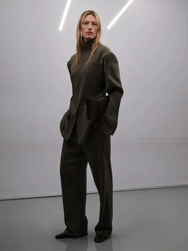 Phoebe Philo Spring 2027 Collection F Gives The Everyday Uniform A Progressive Streak
