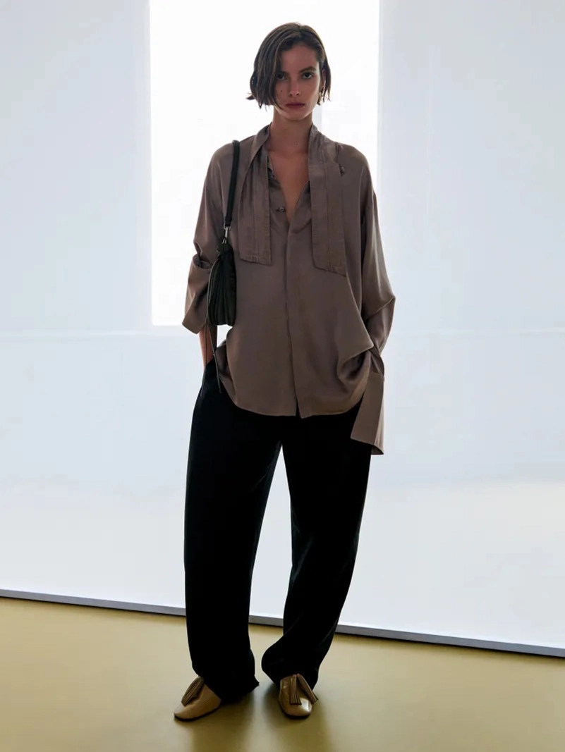 Phoebe Philo Spring 2027 Collection F Gives The Everyday Uniform A Progressive Streak