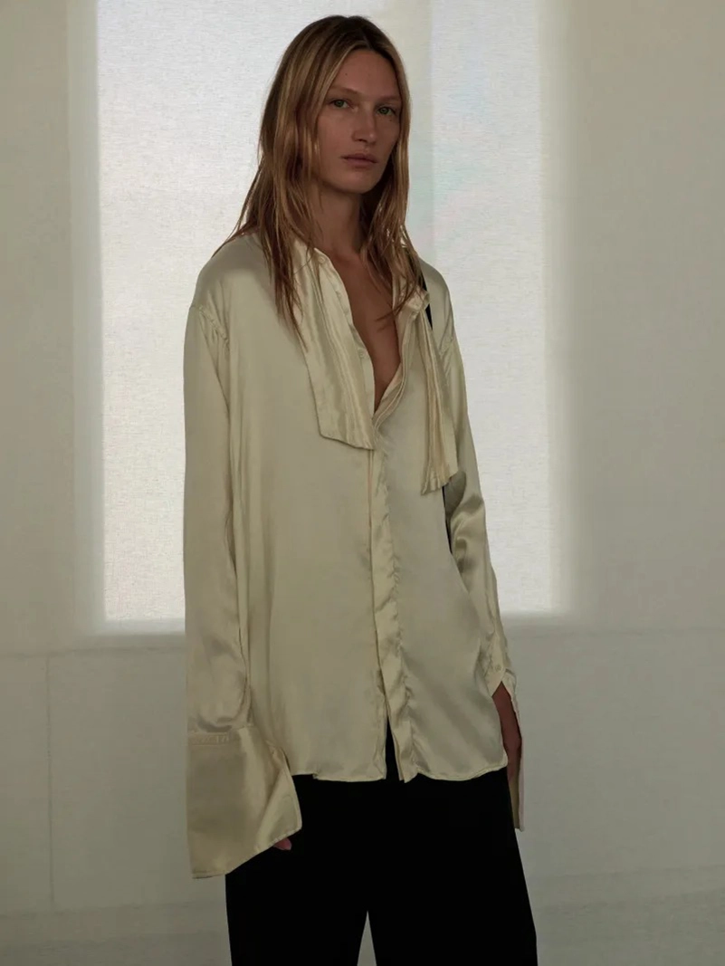 Phoebe Philo Spring 2027 Collection F Gives The Everyday Uniform A Progressive Streak