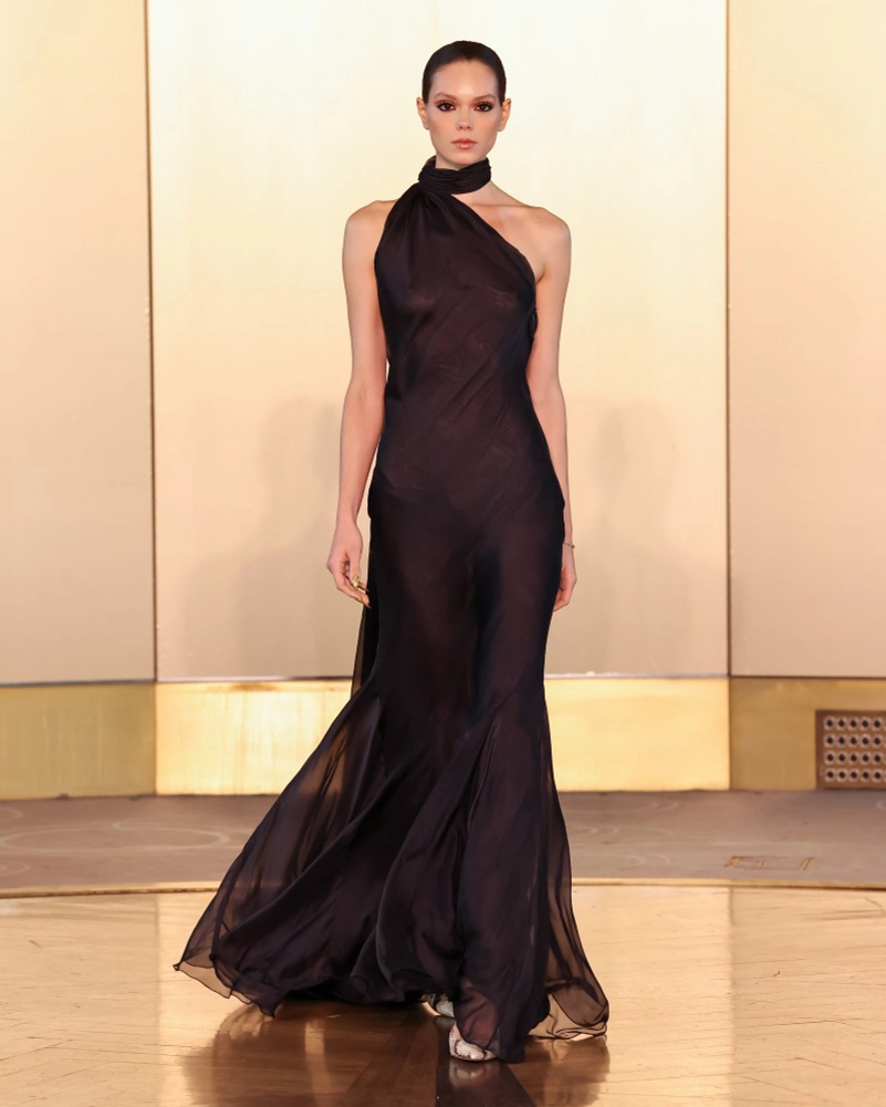 Sergio Hudson Spring 2027 Gives Bond Glamour A Tailored Twist